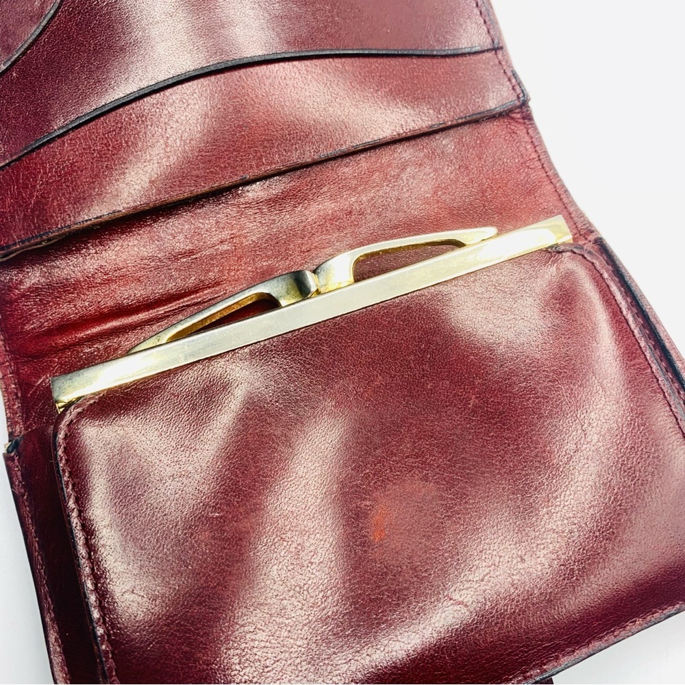 Vintage Burgundy Leather Wallet with Gold Horsebit Detail – Equestrian Style - Picture 6 of 16